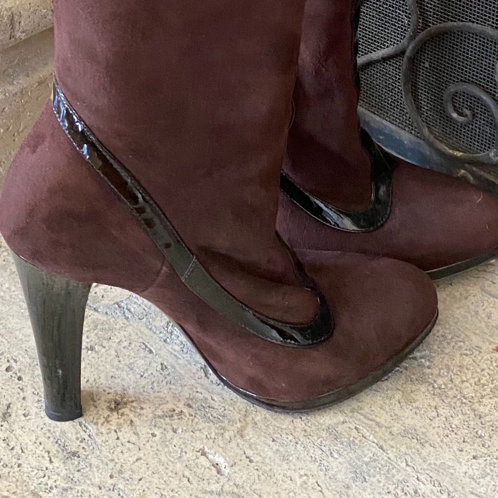 BRUNO MAGLI WOMENS SIZE 8 SUEDE & PATENT LEATHER BROWN BOOTS